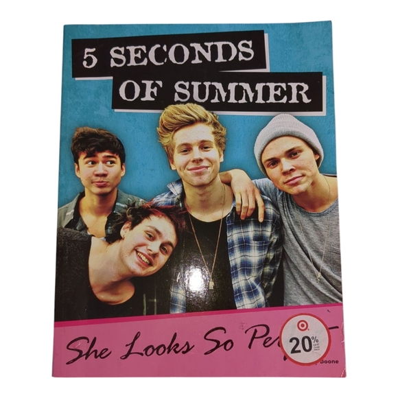 5 Seconds of Summer Book - Picture 1 of 5